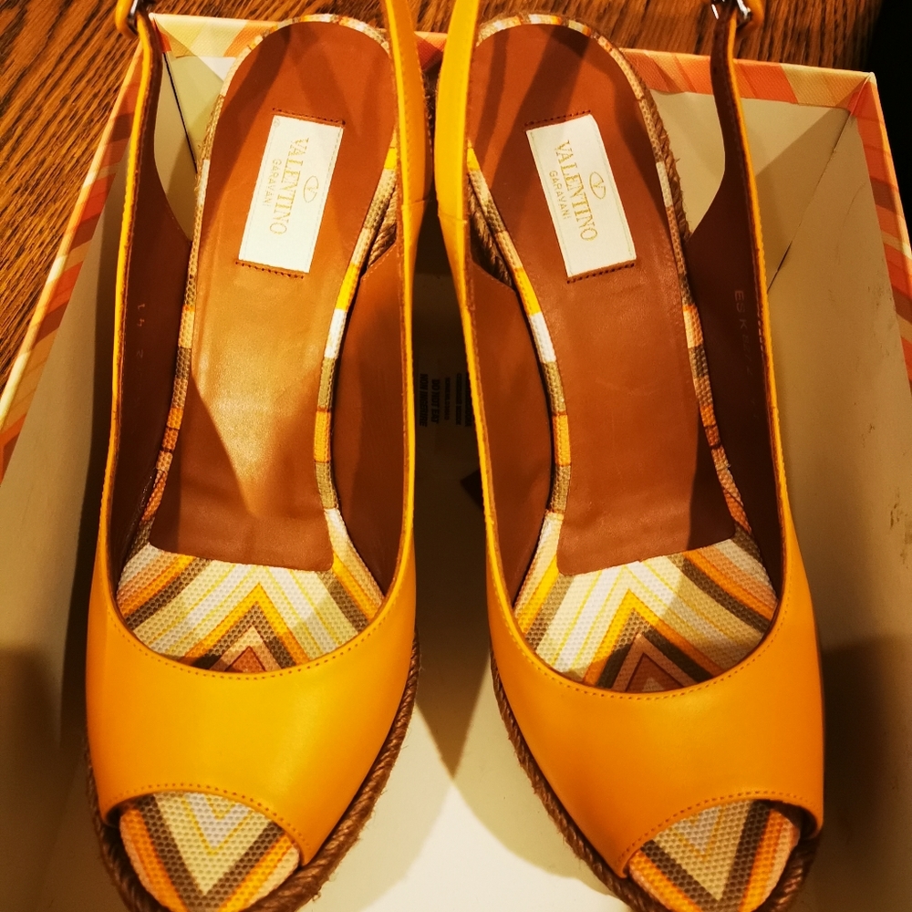 Valentino platforms